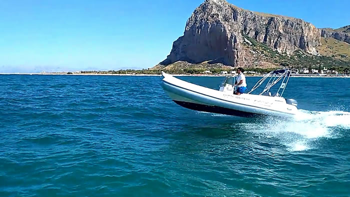 How to rent a boat in San Vito Lo Capo